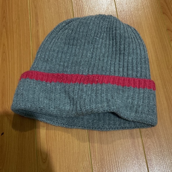 Juicy Couture Winter Beanie - Picture 2 of 3